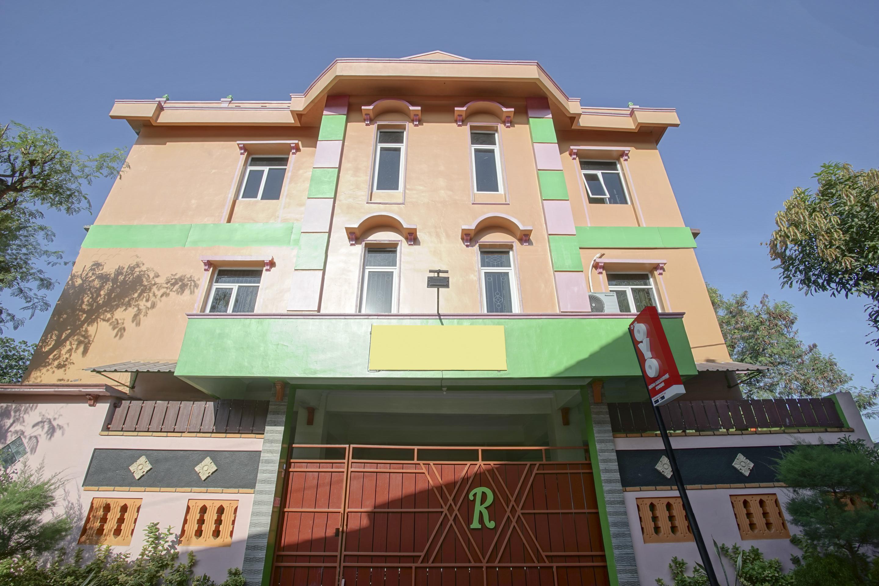 מלון Reddoorz Syariah Near Alun Alun Wonosari מראה חיצוני תמונה