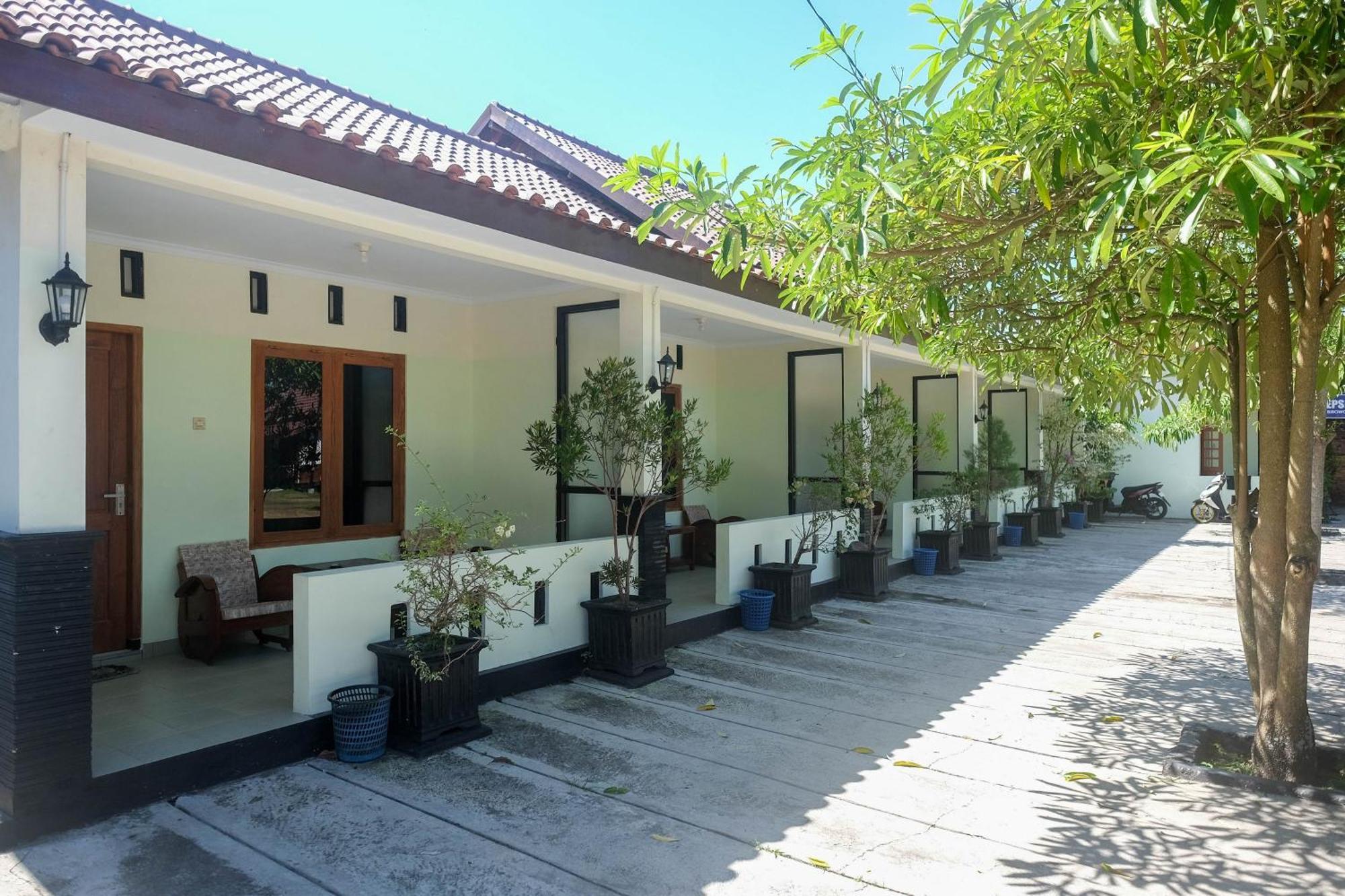 מלון Reddoorz Syariah Near Alun Alun Wonosari מראה חיצוני תמונה